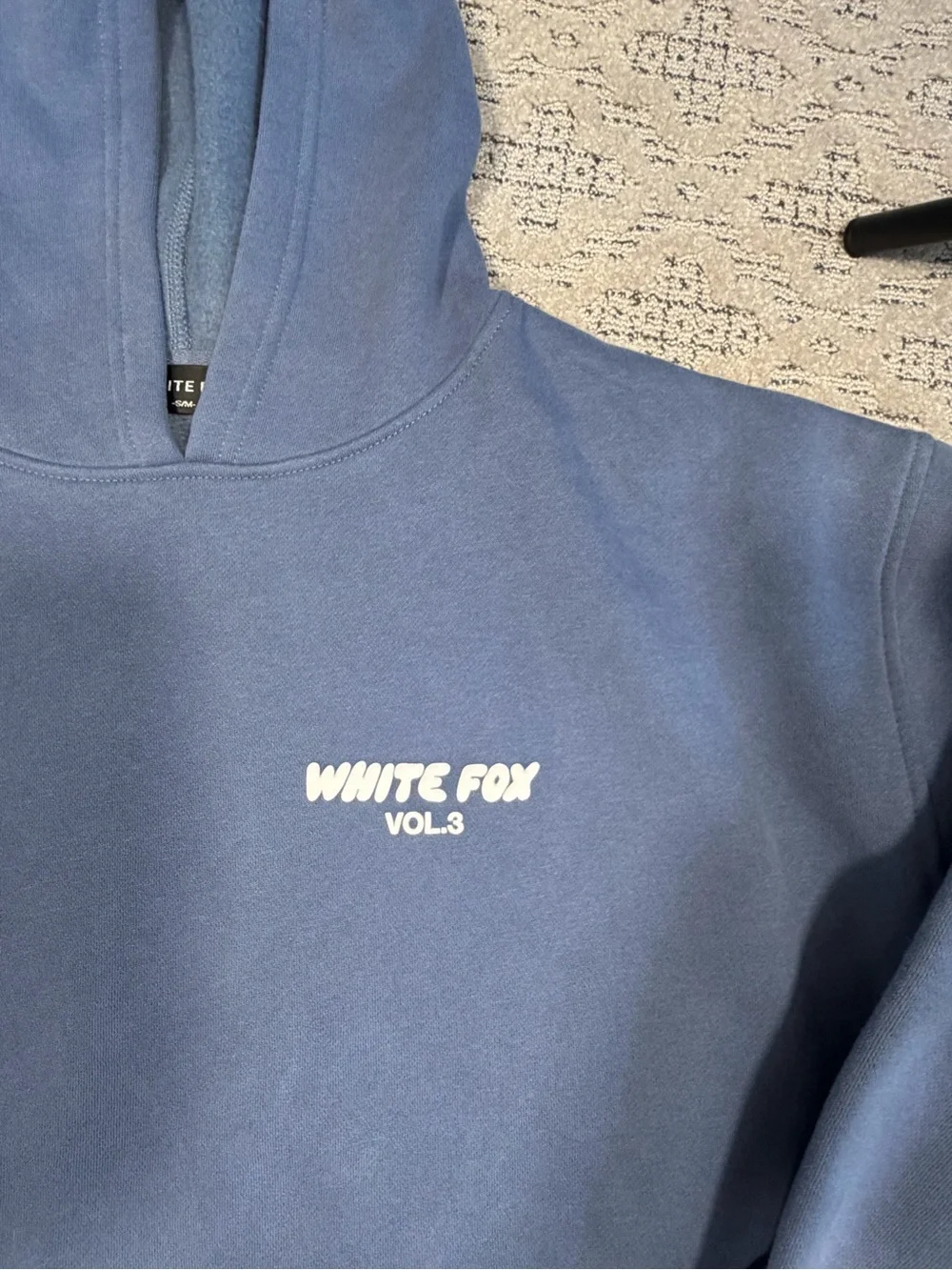 White Fox set NWT/NWOT Vol 3 set Small shorts
Sweatshirt - Picture 5 of 8